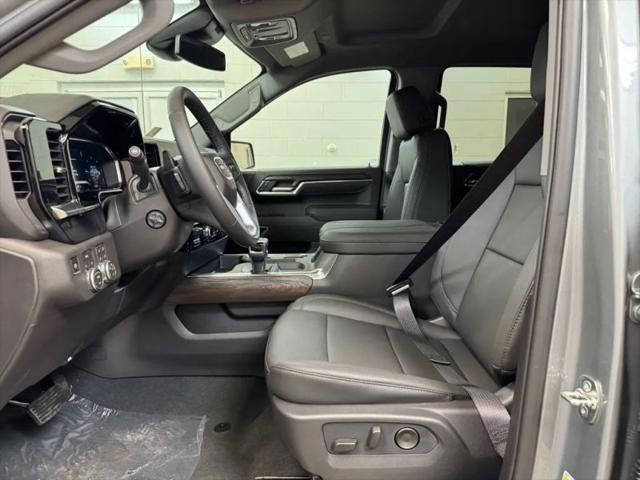 2026 GMC Sierra 1500 Crew Cab, Standard Bed, SLT, 4WD