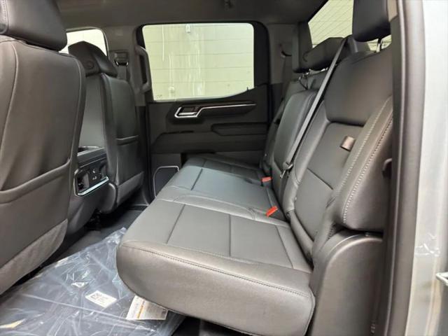 2026 GMC Sierra 1500 Crew Cab, Standard Bed, SLT, 4WD