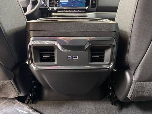 2026 GMC Sierra 1500 Crew Cab, Standard Bed, SLT, 4WD