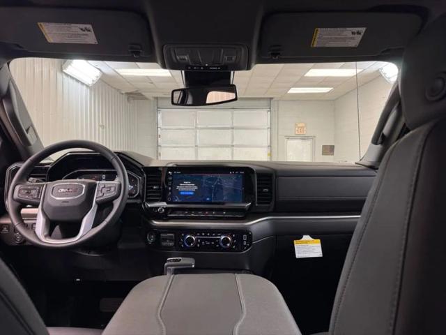 2026 GMC Sierra 1500 Crew Cab, Standard Bed, SLT, 4WD