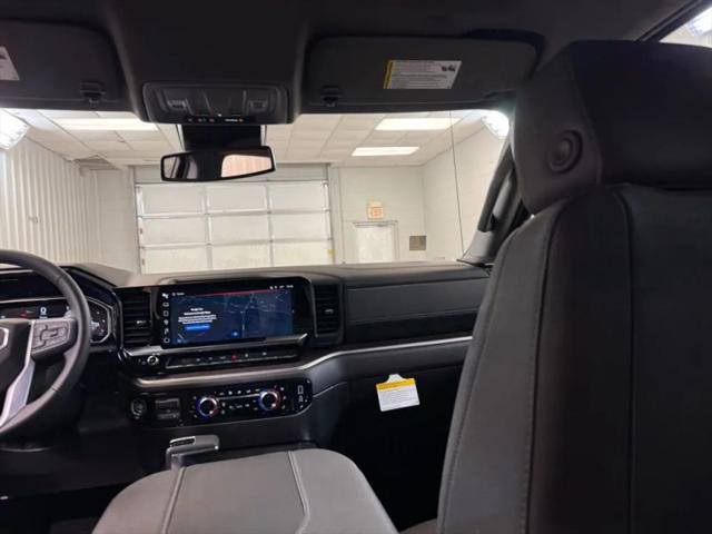 2026 GMC Sierra 1500 Crew Cab, Standard Bed, SLT, 4WD