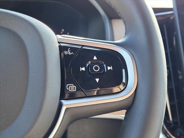 2026 Volvo XC90 Plus, B6 AWD Gas (mild hybrid), Gasoline, Bright, 7 Seats