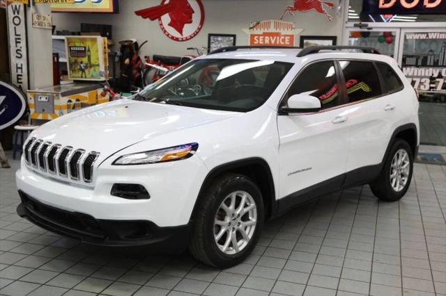2016 Jeep Cherokee Sport