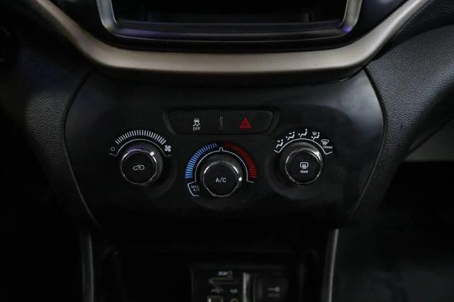 2016 Jeep Cherokee Sport