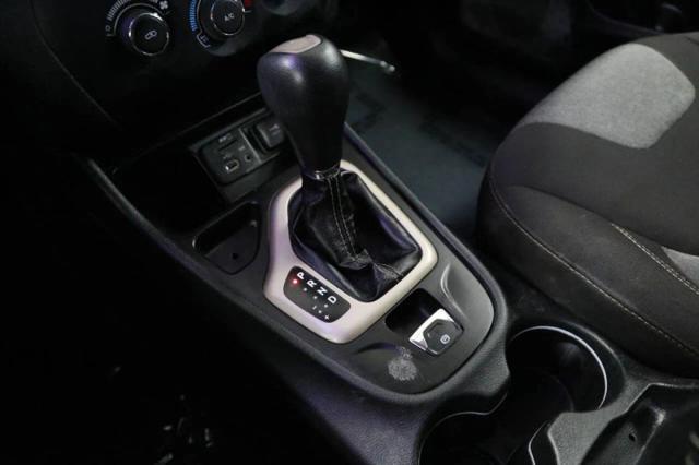 2016 Jeep Cherokee Sport