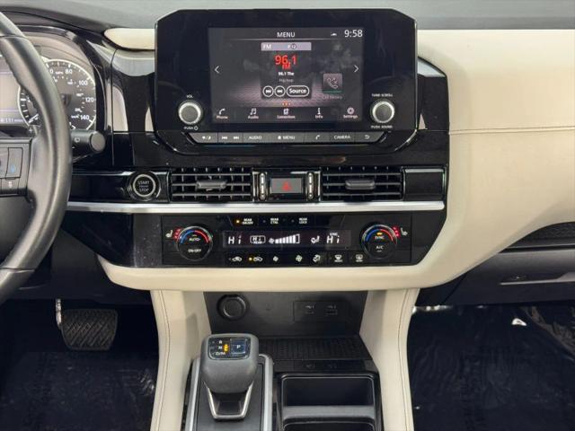 2022 Nissan Pathfinder SV 2WD