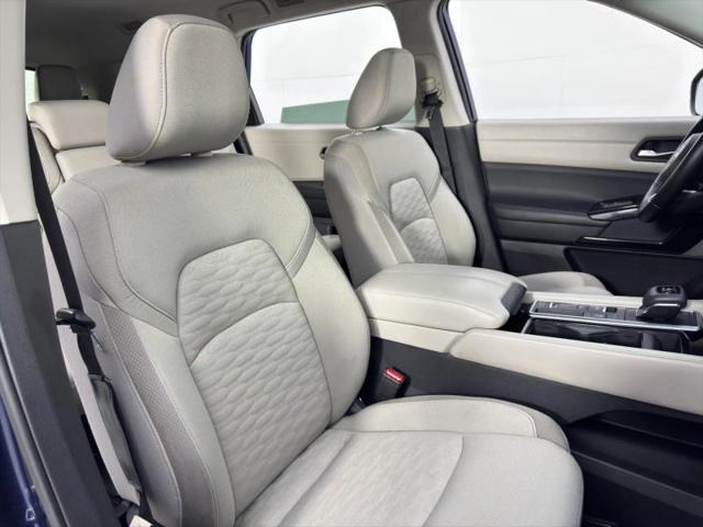2022 Nissan Pathfinder SV 2WD