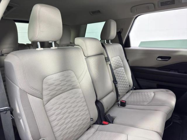 2022 Nissan Pathfinder SV 2WD