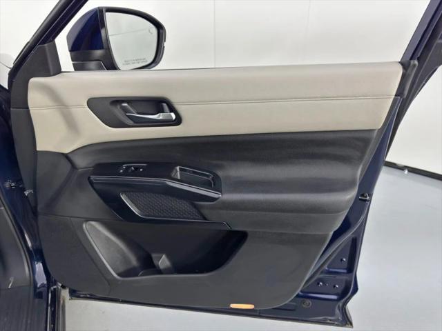 2022 Nissan Pathfinder SV 2WD