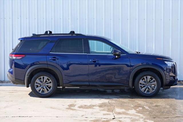 2022 Nissan Pathfinder SV 2WD