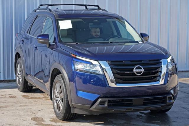 2022 Nissan Pathfinder SV 2WD