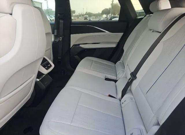 2024 Cadillac iQ Sport w/1SF