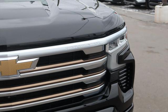 2022 Chevrolet Silverado 1500 4WD Crew Cab Short Bed High Country