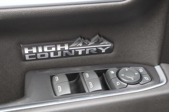 2022 Chevrolet Silverado 1500 4WD Crew Cab Short Bed High Country