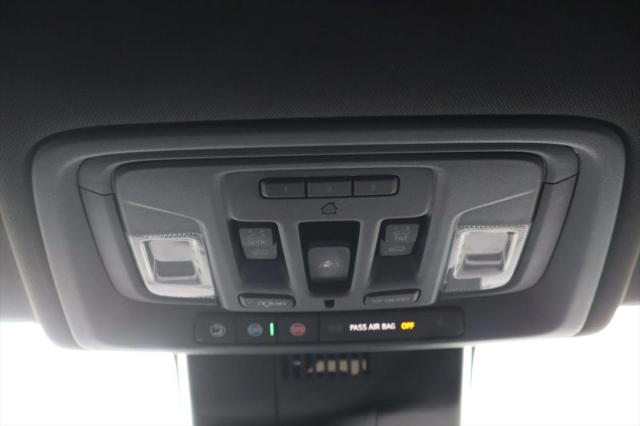 2022 Chevrolet Silverado 1500 4WD Crew Cab Short Bed High Country