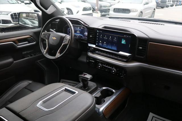2022 Chevrolet Silverado 1500 4WD Crew Cab Short Bed High Country