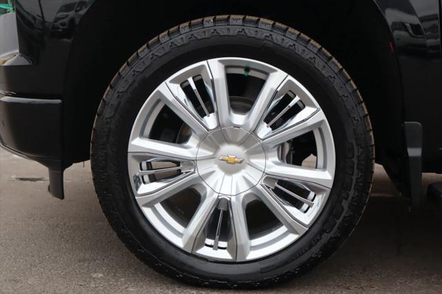 2022 Chevrolet Silverado 1500 4WD Crew Cab Short Bed High Country