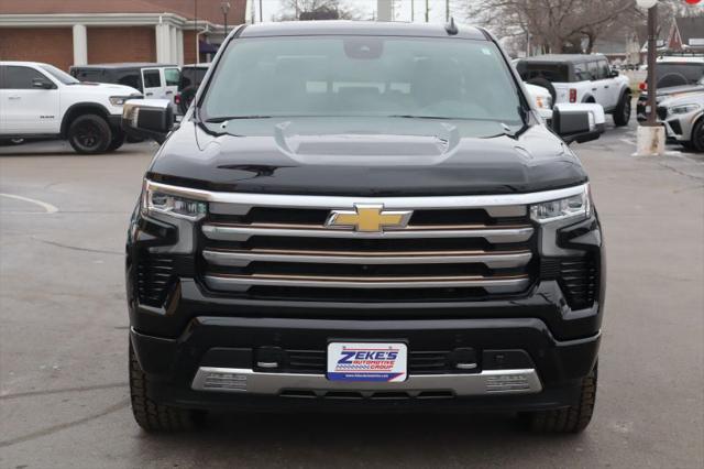 2022 Chevrolet Silverado 1500 4WD Crew Cab Short Bed High Country