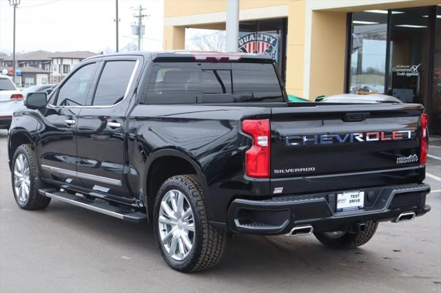 2022 Chevrolet Silverado 1500 4WD Crew Cab Short Bed High Country