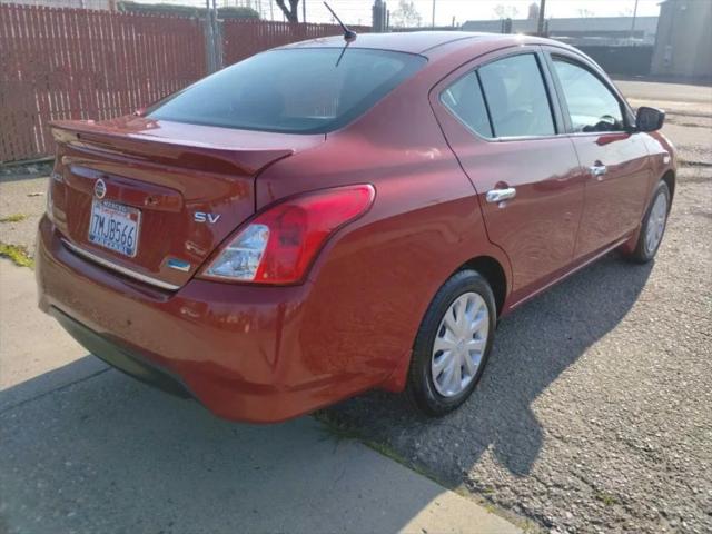 2015 Nissan Versa 1.6 SV