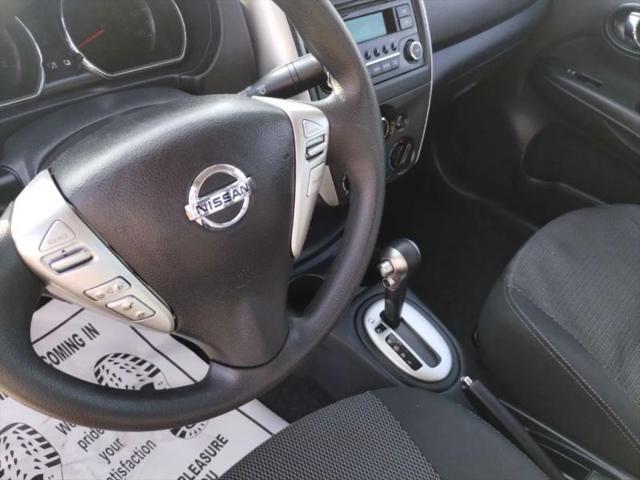 2015 Nissan Versa 1.6 SV