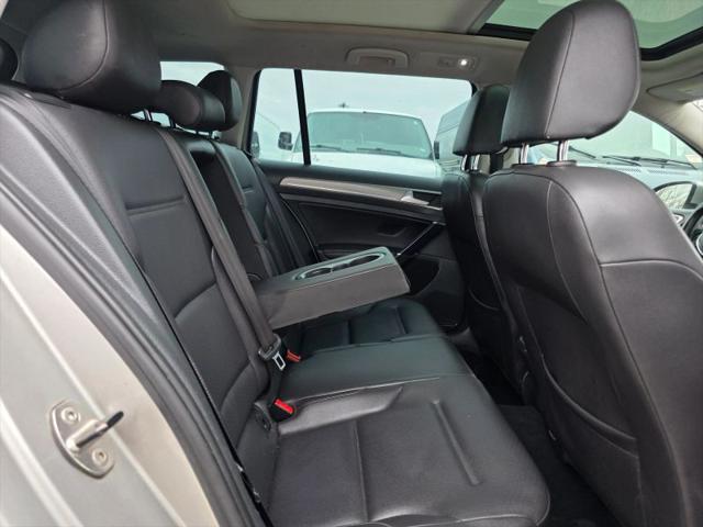 2016 Volkswagen Golf SportWagen TSI SE 4-Door