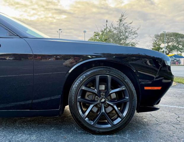 2019 Dodge Challenger SXT