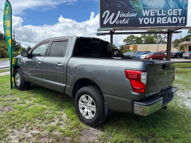 2017 Nissan Titan SV
