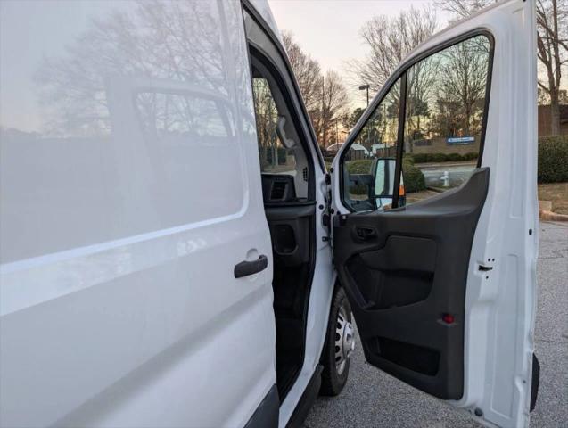 2020 Ford Transit Cargo Van Extended Length w/10 360-lb GVWR