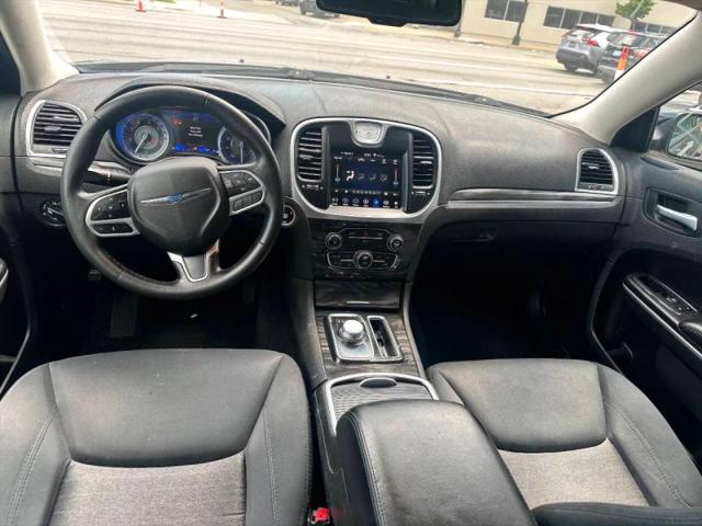 2019 Chrysler 300 Touring AWD