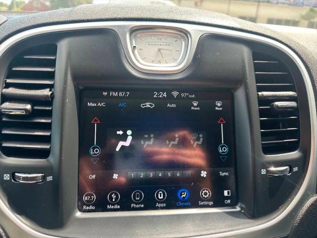 2019 Chrysler 300 Touring AWD