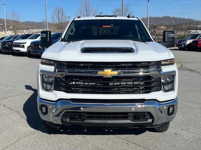 2026 Chevrolet Silverado 3500HD Crew Cab, Long Bed, LT Dual Rear Wheel, RWD