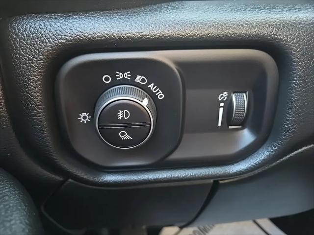 2026 Ram 3500 Tradesman Crew Cab 4x4 8' Box