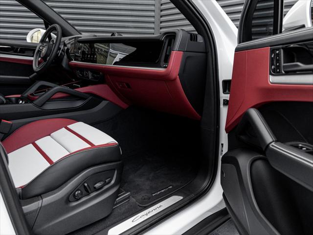 2026 Porsche Cayenne Unknown