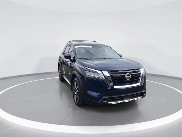 2024 Nissan Pathfinder Platinum FWD