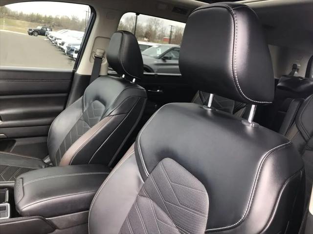 2024 Nissan Pathfinder Platinum FWD