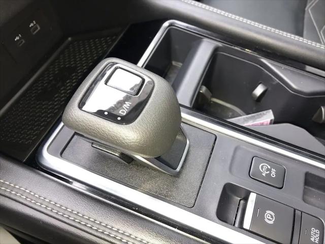 2024 Nissan Pathfinder Platinum FWD