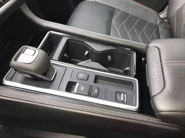 2024 Nissan Pathfinder Platinum FWD