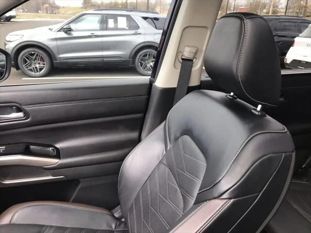 2024 Nissan Pathfinder Platinum FWD