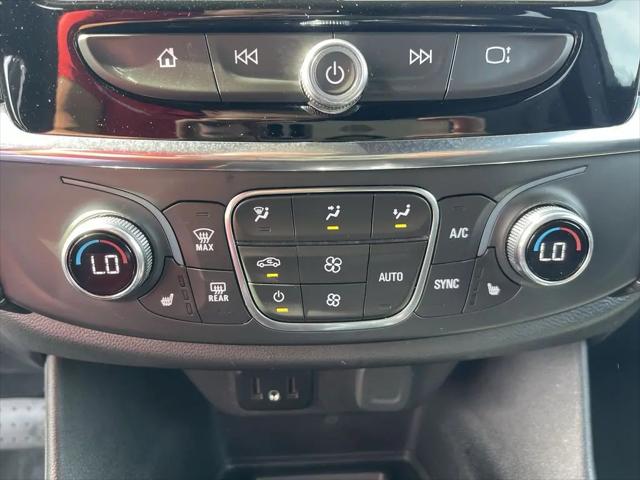 2023 Chevrolet Traverse AWD LT Cloth