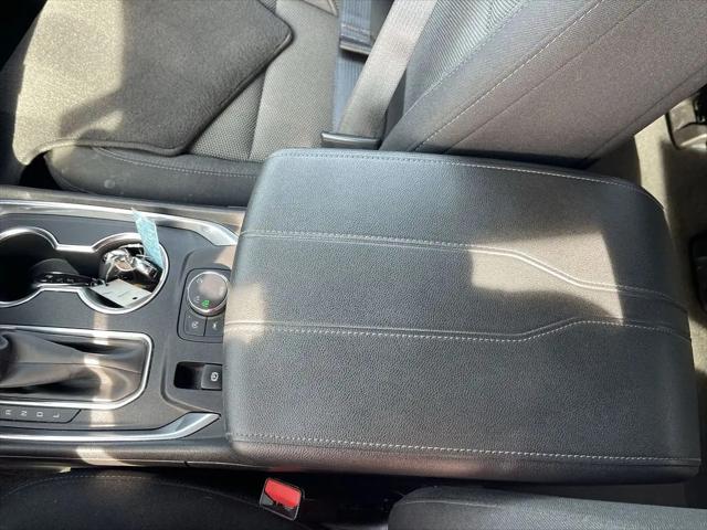 2023 Chevrolet Traverse AWD LT Cloth