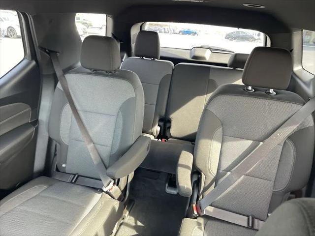 2023 Chevrolet Traverse AWD LT Cloth