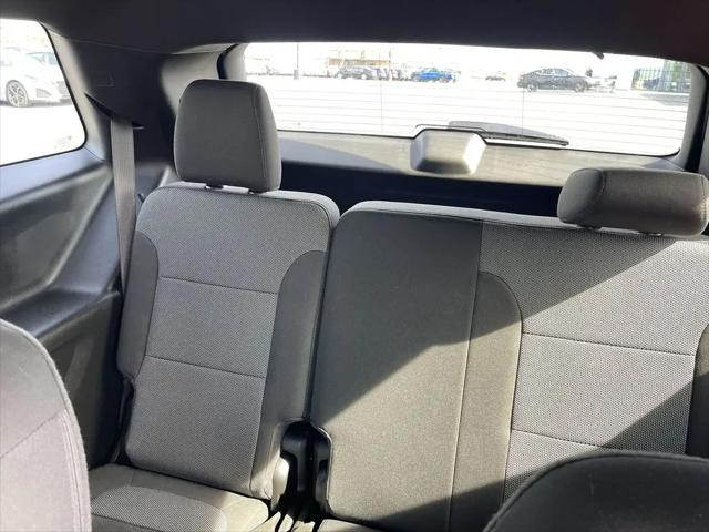 2023 Chevrolet Traverse AWD LT Cloth