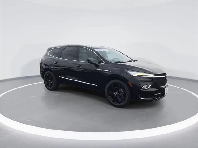 2023 Buick Enclave Essence AWD