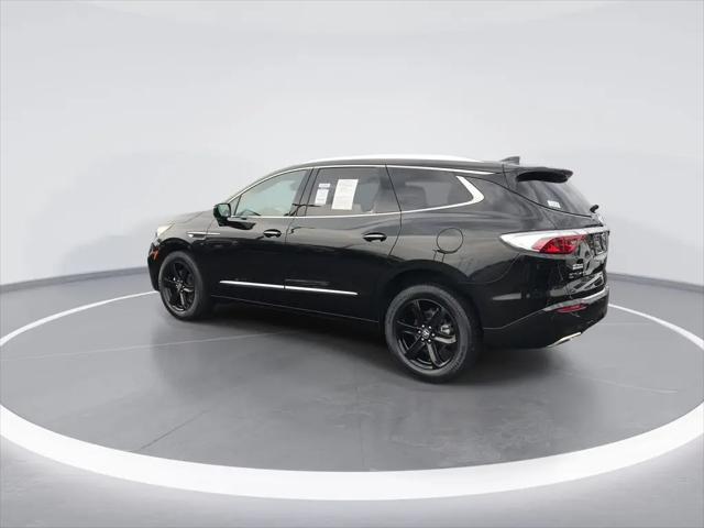 2023 Buick Enclave Essence AWD