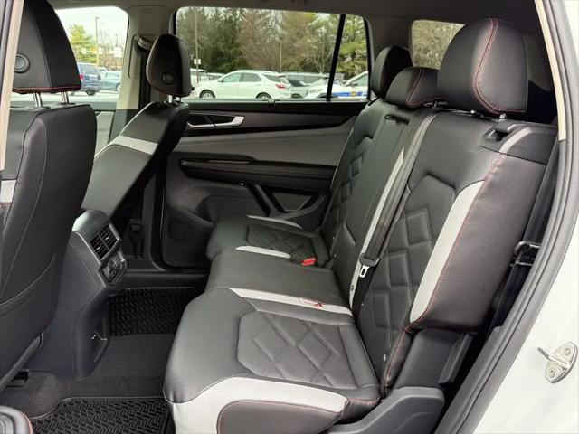 2026 Volkswagen Atlas Peak Edition