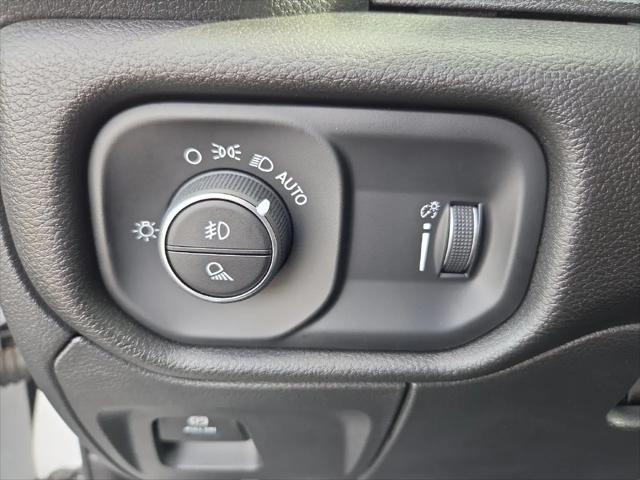 2026 Ram 1500 Big Horn Crew Cab 4x4 57 Box