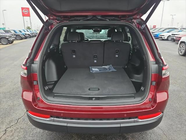 2026 Jeep Grand Cherokee Altitude 4x4