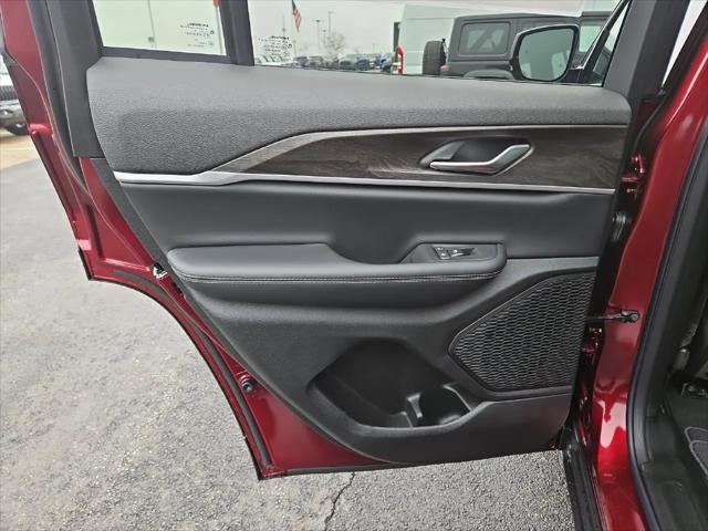 2026 Jeep Grand Cherokee Altitude 4x4