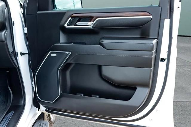 2023 GMC Sierra 1500 4WD Crew Cab Short Box SLT